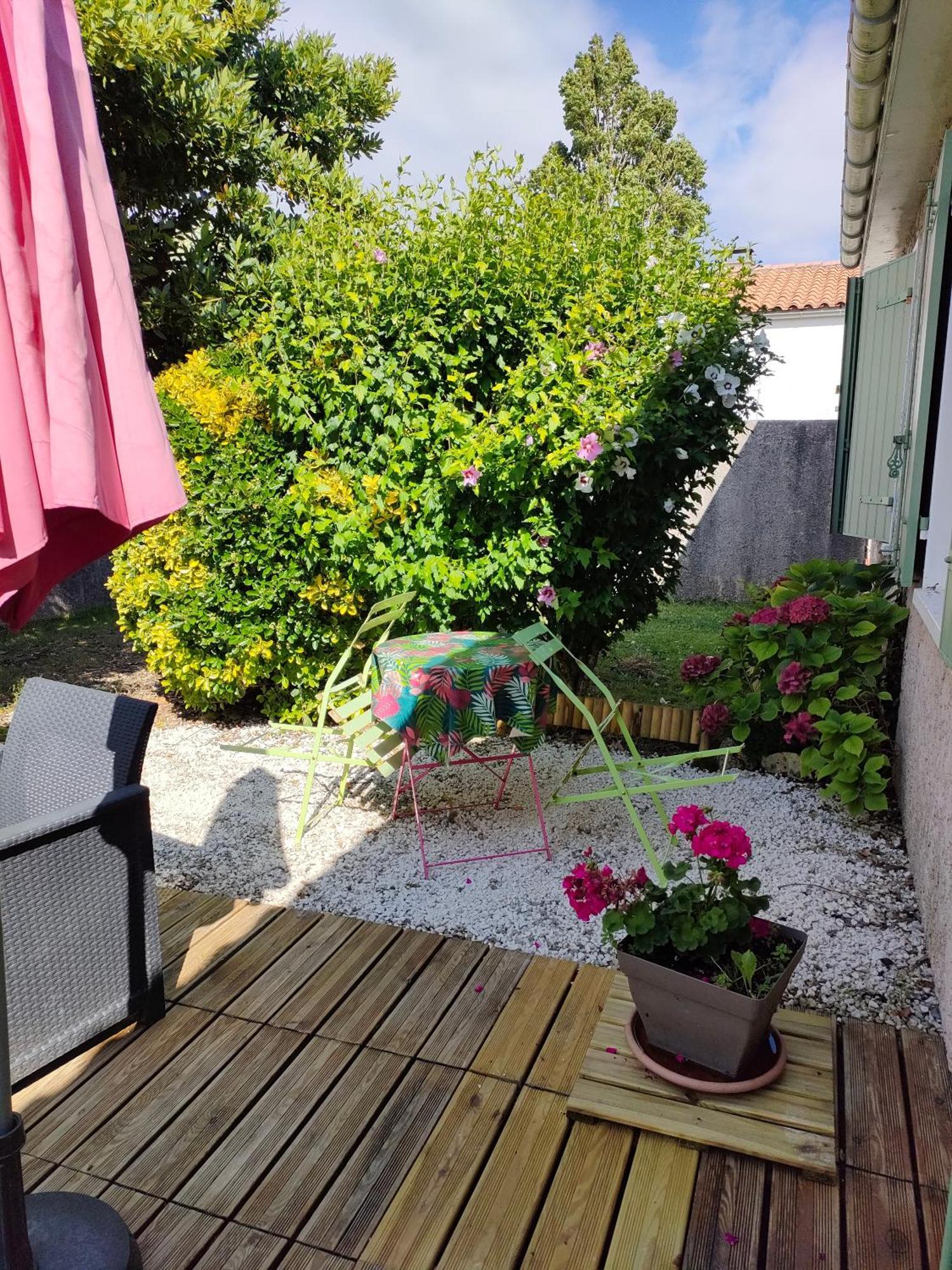 Ocean Campagne Liberte Bed and Breakfast Aigrefeuille-dʼAunis Buitenkant foto